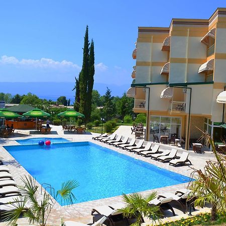 Hotel Filip Ohrid Bagian luar foto